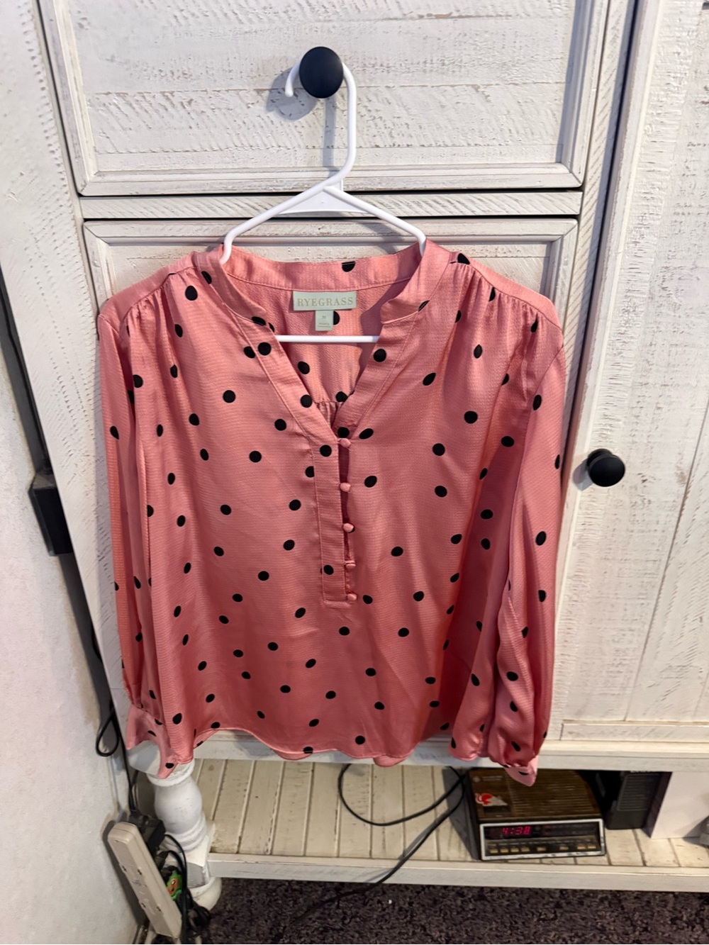 BYEGRASS Pink Polka Dot V-Neck Button Blouse